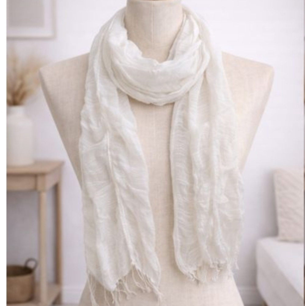 WHITE LONG SCARF